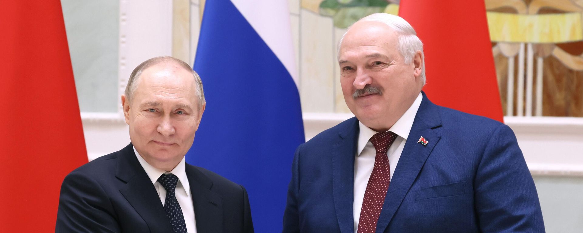 Russian President Vladimir Putin and Belarusian President Alexander Lukashenko - Sputnik International, 1920, 31.10.2025