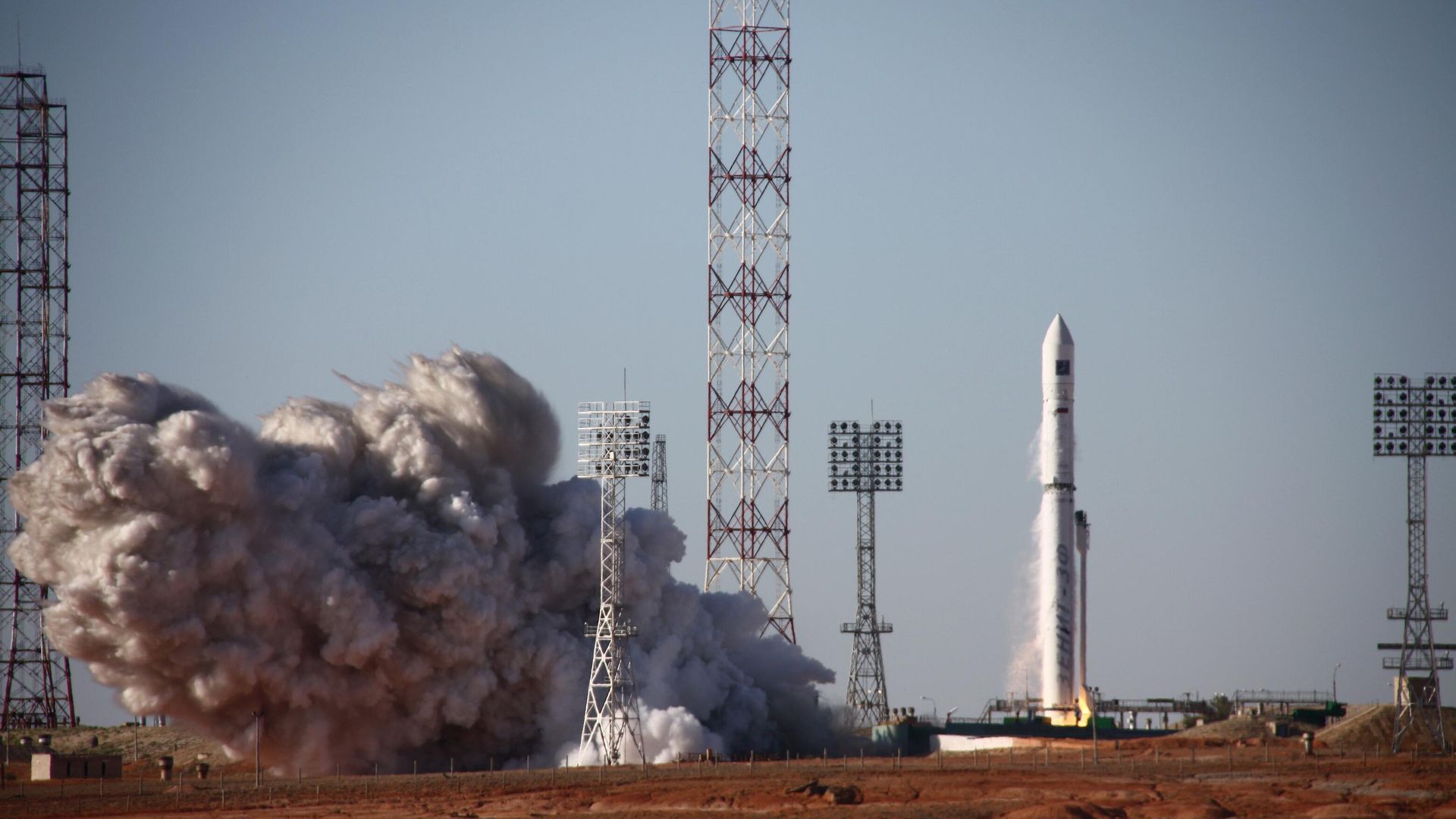 Zenit-3SLBF carrier rocket launches Spektr-R astrophysical space observatory from Baikonur space center Zenit-3SLBF carrier rocket launches Spektr-R astrophysical space observatory from Baikonur space center - Sputnik International, 1920, 26.07.2024
