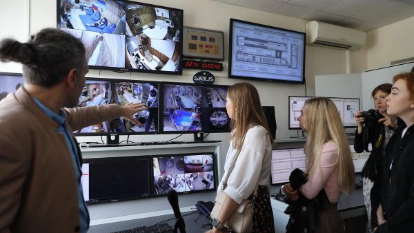 Russian Academy of Sciences holds a tour for students - Sputnik International