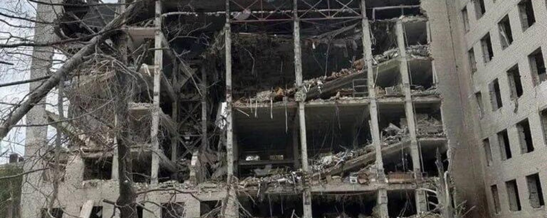 The aftermath of the strike on the Poltava Military Institute of Communications. The aftermath of the strike on the Poltava Military Institute of Communications. - Sputnik International, 1920, 06.09.2024