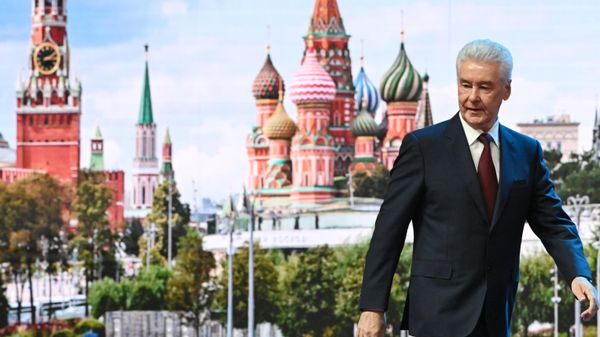 Moscow Mayor Sergei Sobyanin receives the World Innovation Award - Sputnik International