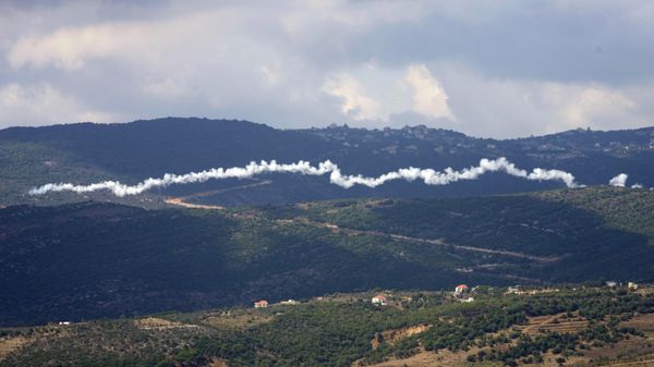 The smoke trail from a Hezbollah rocket, seen from the southern Lebanese town of Marjayoun, Saturday, Sept. 21, 2024. - Sputnik International
