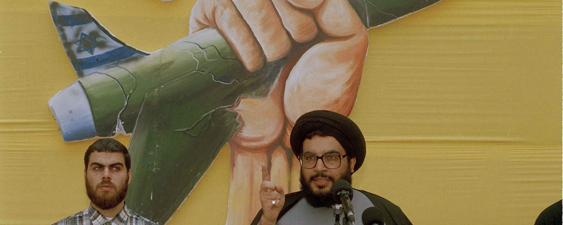 Sheik Hassan Nasrallah, leader of the Iranian-backed Hezbollah party, during a ceremony in Beirut Sunday, July 24 1994. Sheik Hassan Nasrallah, leader of the Iranian-backed Hezbollah party, during a ceremony in Beirut Sunday, July 24 1994. - Sputnik International, 1920, 28.09.2024