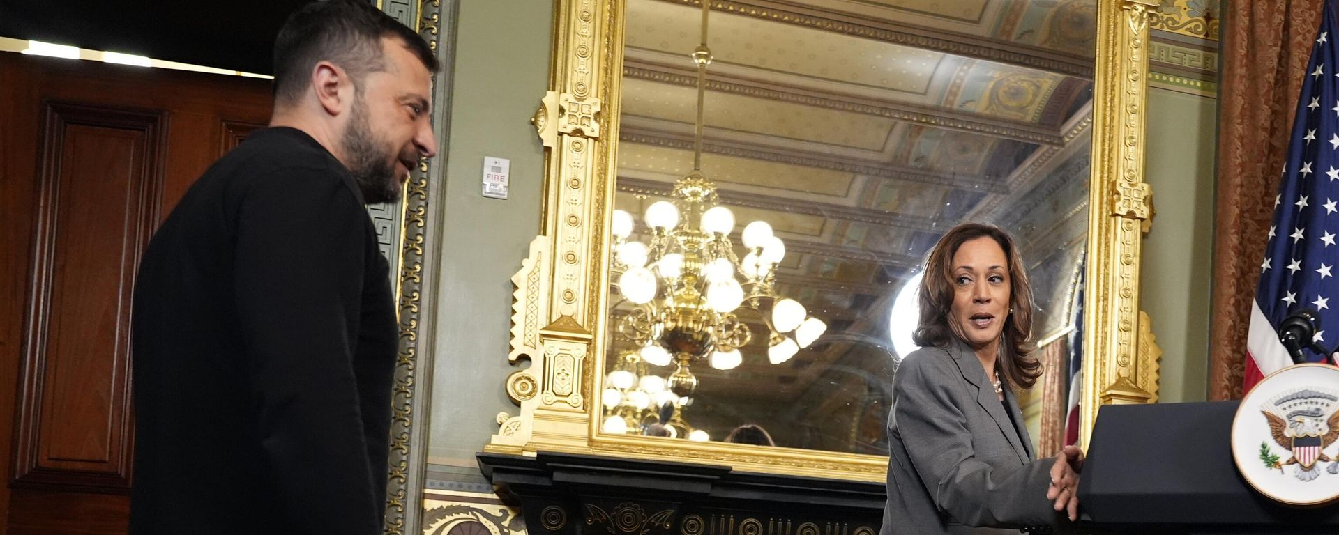 Vice President Kamala Harris arrives with Ukraine's President Volodymyr Zelenskyy, Thursday, Sept. 26, 2024, in the vice president's ceremonial office inside the Eisenhower Executive Office Building on the White House complex in Washington. Vice President Kamala Harris arrives with Ukraine's President Volodymyr Zelenskyy, Thursday, Sept. 26, 2024, in the vice president's ceremonial office inside the Eisenhower Executive Office Building on the White House complex in Washington. - Sputnik International, 1920, 28.09.2024