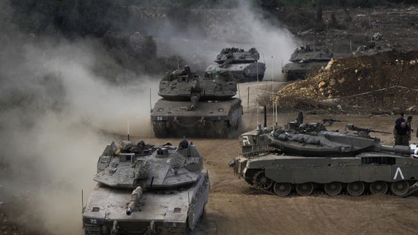 Israeli army tanks operating in a staging area in northern Israel near the Israeli-Lebanese border, Tuesday, Oct. 1, 2024.  - Sputnik International
