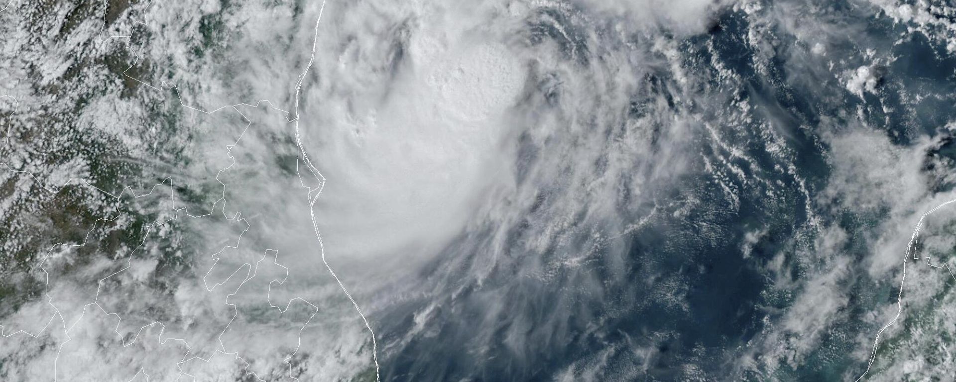 his GOES-16 GeoColor satellite image taken at 4:50 p.m. EDT and provided by National Oceanic and Atmospheric Administration (NOAA) shows Tropical Storm Milton, center, off the coast of Mexico in the Gulf of Mexico. his GOES-16 GeoColor satellite image taken at 4:50 p.m. EDT and provided by National Oceanic and Atmospheric Administration (NOAA) shows Tropical Storm Milton, center, off the coast of Mexico in the Gulf of Mexico. - Sputnik International, 1920, 09.10.2024