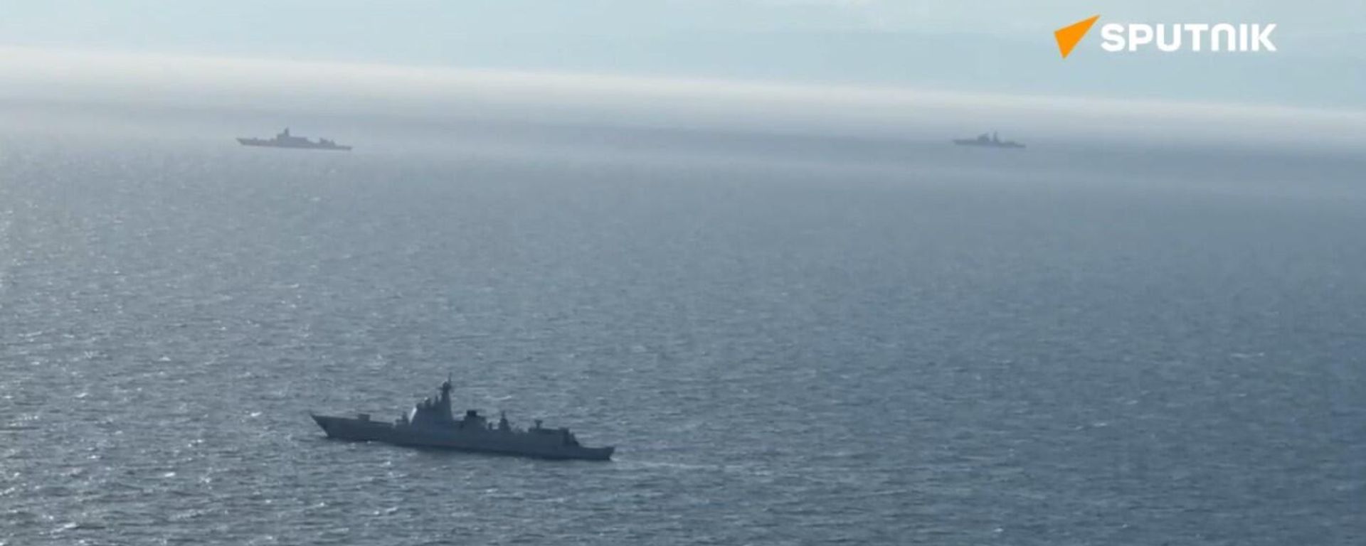 Russian and Chinese warships perform firing drills in the Pacific Ocean Russian and Chinese warships perform firing drills in the Pacific Ocean - Sputnik International, 1920, 14.10.2024