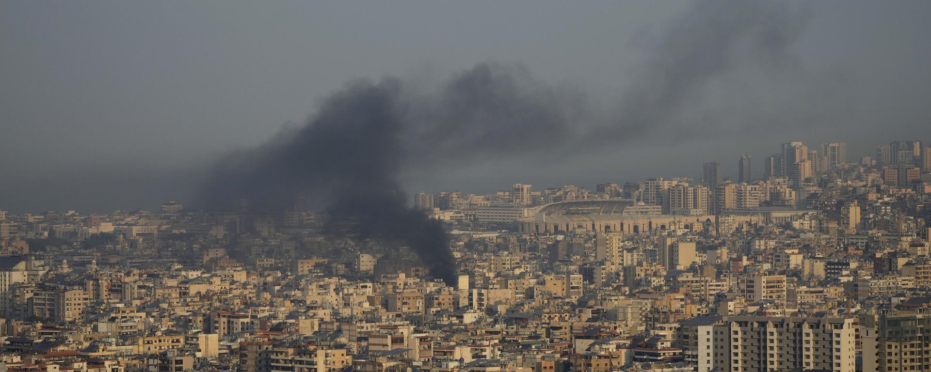 Smoke rise from Israeli airstrikes on Dahiyeh, Beirut's southern suburbs, Lebanon, Wednesday, Oct. 16, 2024. Smoke rise from Israeli airstrikes on Dahiyeh, Beirut's southern suburbs, Lebanon, Wednesday, Oct. 16, 2024. - Sputnik International, 1920, 14.11.2024