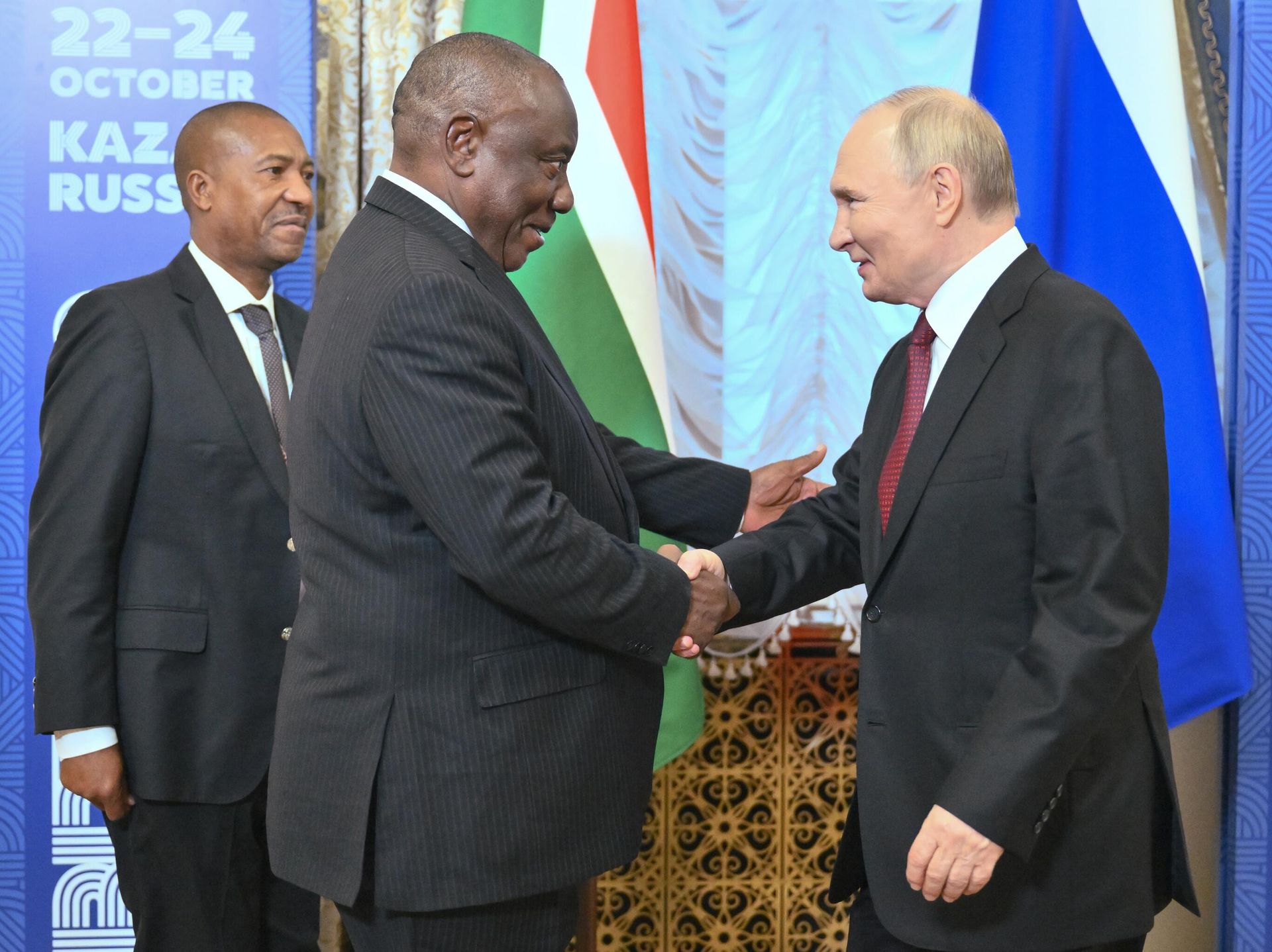 President of Russia Vladimir Putin and President of South Africa Cyril Ramaphosa during their meeting at the 16th BRICS Summit in Kazan. Tuesday, October 22, 2024. President of Russia Vladimir Putin and President of South Africa Cyril Ramaphosa during their meeting at the 16th BRICS Summit in Kazan. Tuesday, October 22, 2024. - Sputnik International, 1920, 22.10.2024