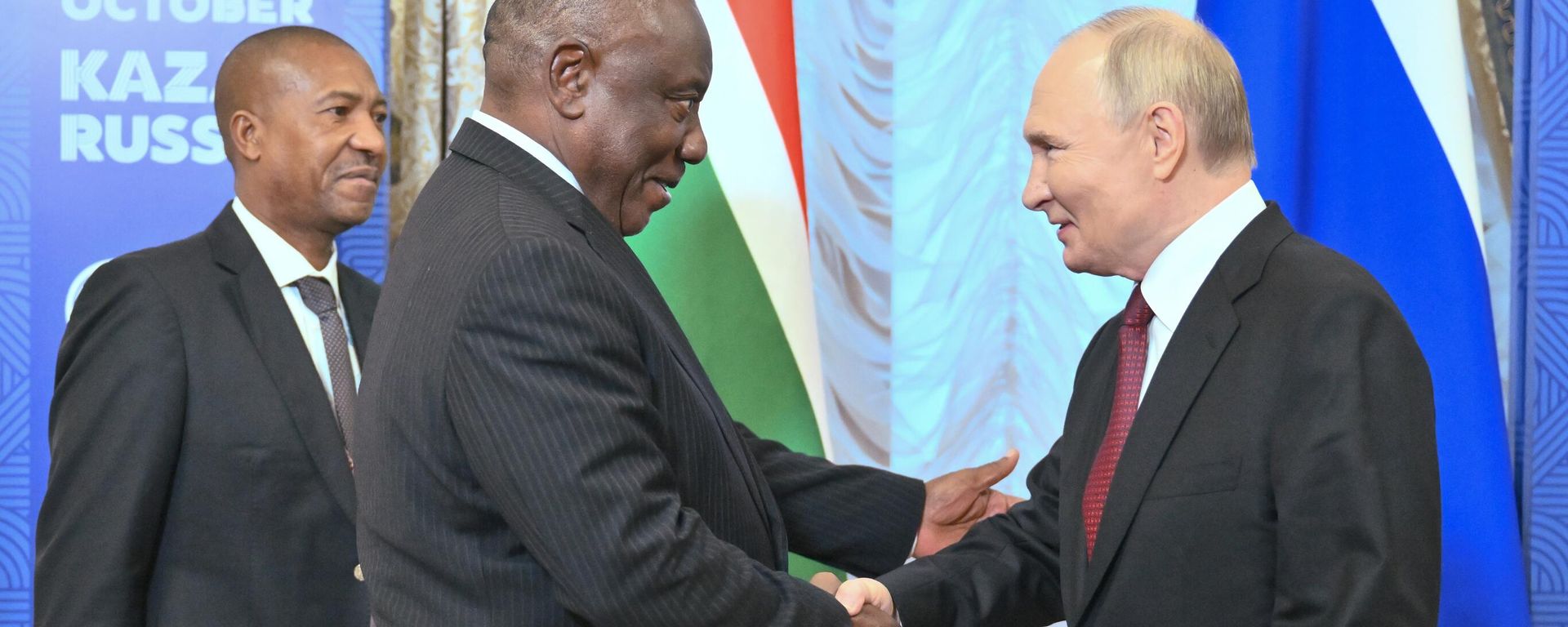 President of Russia Vladimir Putin and President of South Africa Cyril Ramaphosa during their meeting at the 16th BRICS Summit in Kazan. Tuesday, October 22, 2024. - Sputnik International, 1920, 24.05.2026