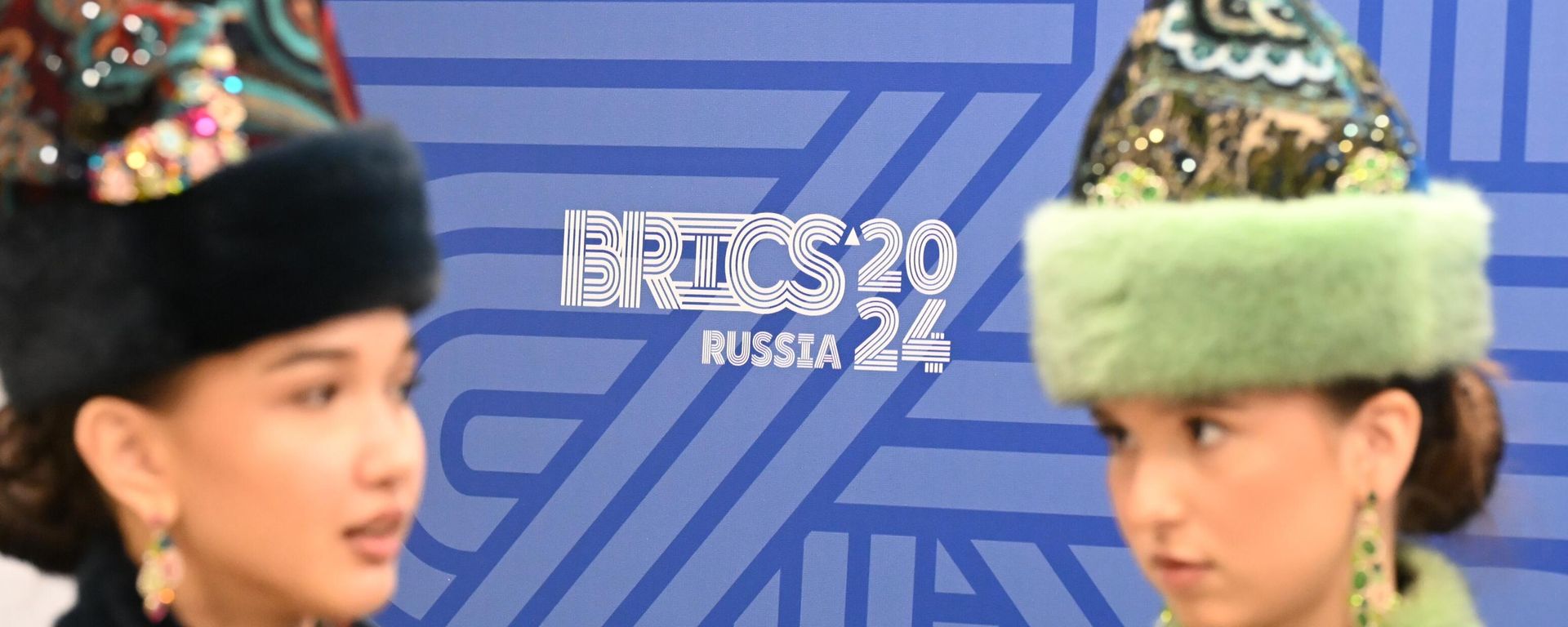 Isolated Russia: The first day of the 2024 BRICS summit in Kazan, Russia, in one video Isolated Russia: The first day of the 2024 BRICS summit in Kazan, Russia, in one video - Sputnik International, 1920, 22.10.2024
