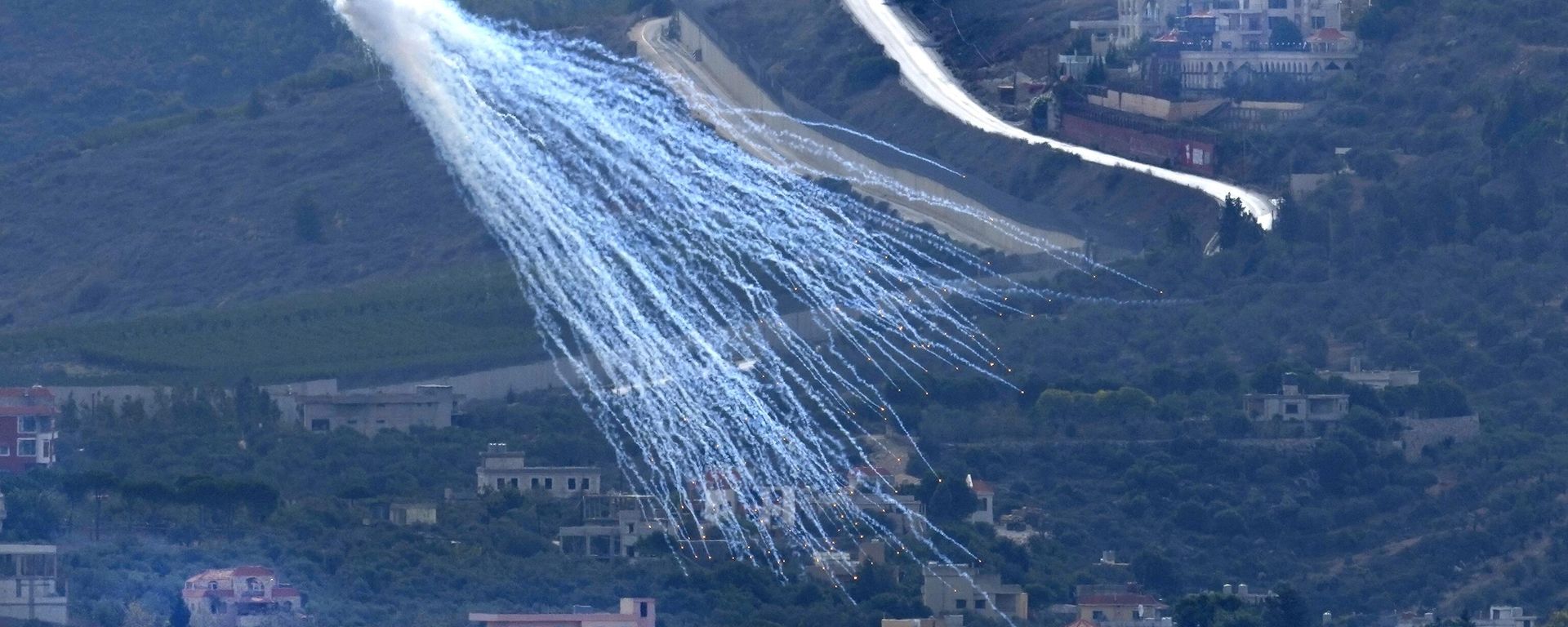 Israel's Use of White Phosphorus Israel's Use of White Phosphorus - Sputnik International, 1920, 28.10.2024