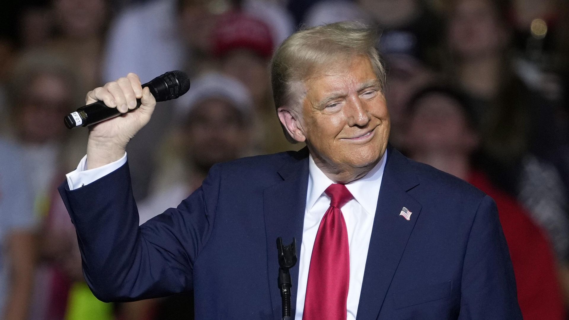 Republican presidential nominee former President Donald Trump speaks at a campaign rally Friday, Nov. 1, 2024, in Milwaukee. Republican presidential nominee former President Donald Trump speaks at a campaign rally Friday, Nov. 1, 2024, in Milwaukee. - Sputnik International, 1920, 05.11.2024