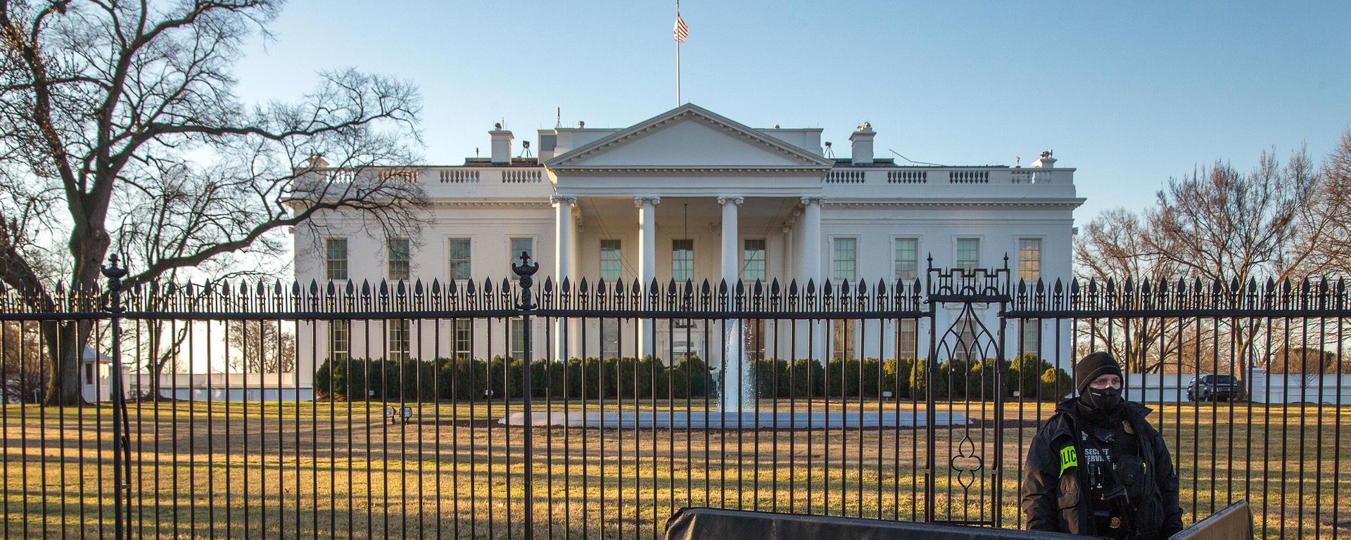 The White House in Washington DC. - Sputnik International, 1920, 01.05.2025