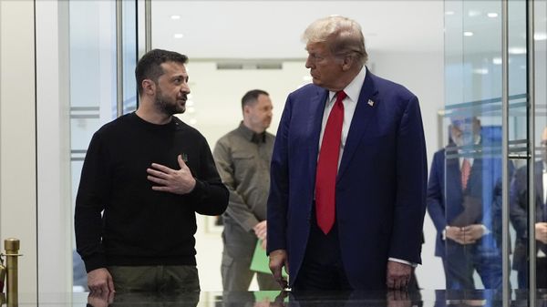Then-Republican presidential nominee former President Donald Trump meets with Volodymyr Zelensky at Trump Tower, Friday, Sept. 27, 2024, in New York. - Sputnik International