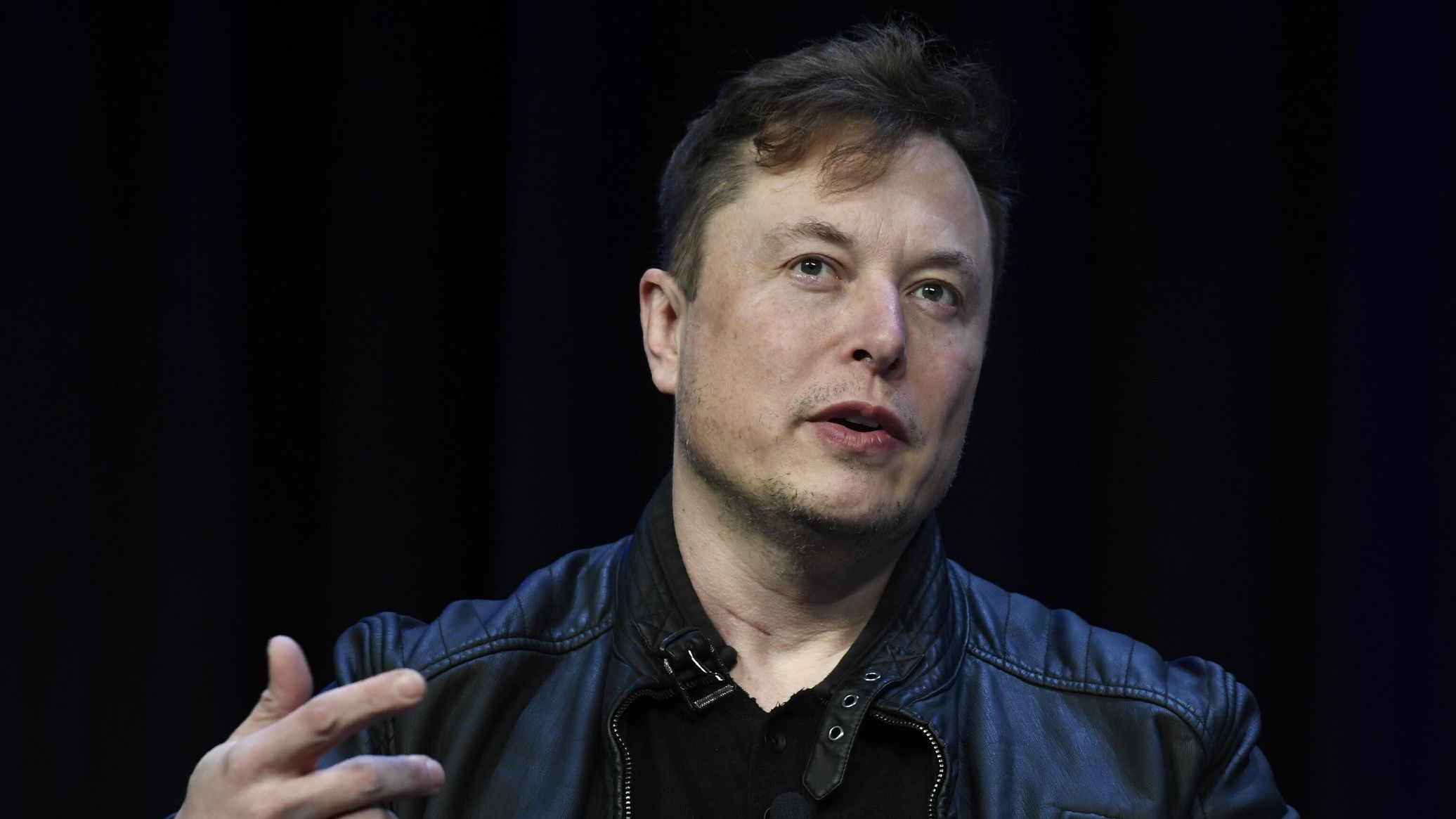 Russia`s Dmitriev Calls Musk Peacemaker for Principled Position on Use of Starlink