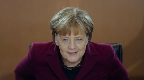 German Chancellor Angela Merkel attends the weekly cabinet meeting of the German government at the chancellery in Berlin, Germany, Friday, Dec. 9, 2016.  - Sputnik International