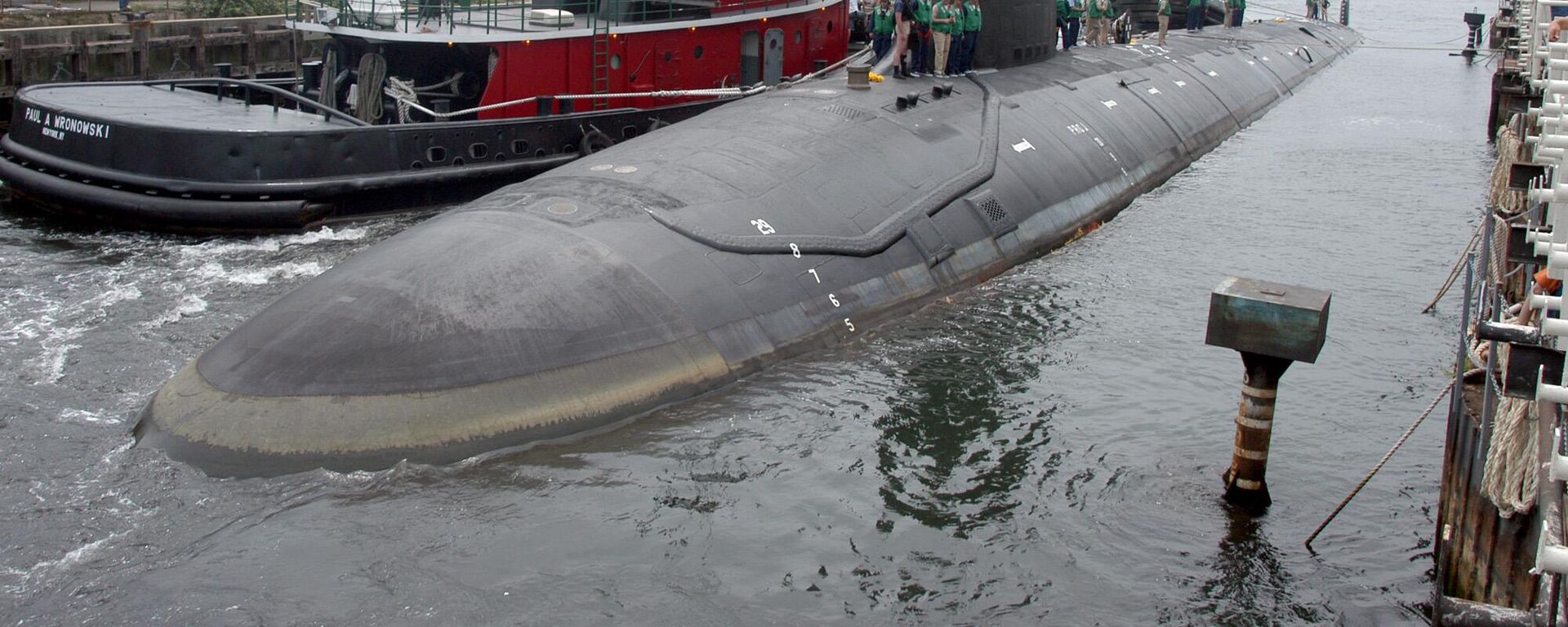 In this July 30, 2004 file photo, the USS Virginia, then one of the Navy's newest submarines, returns to the Electric Boat Shipyard in Groton Conn., after its first sea trials. - Sputnik International, 1920, 26.11.2024