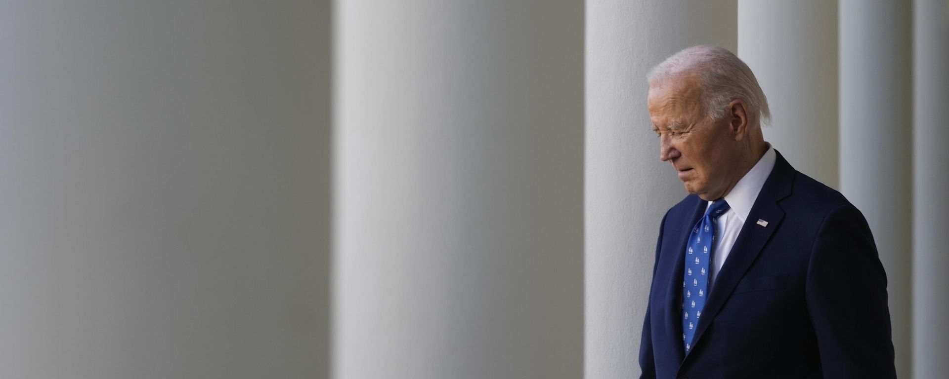President Joe Biden walks out to speak in the Rose Garden of the White House in Washington Tuesday, Nov. 26, 2024. President Joe Biden walks out to speak in the Rose Garden of the White House in Washington Tuesday, Nov. 26, 2024. - Sputnik International, 1920, 02.12.2024