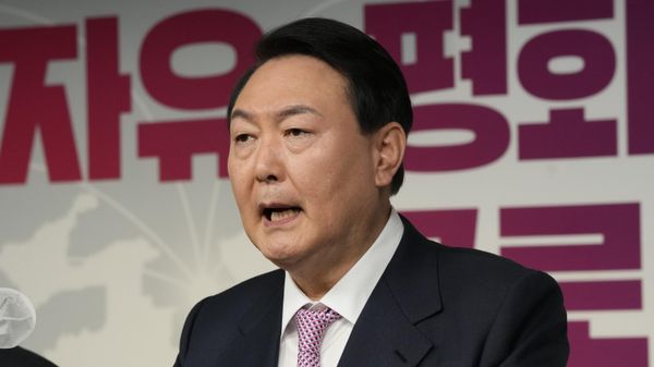 Yoon Suk-yeol, the presidential candidate of the main opposition People Power Party, speaks during a press conference at the party's headquarters in Seoul, South Korea Monday, Jan. 24, 2022. - Sputnik International