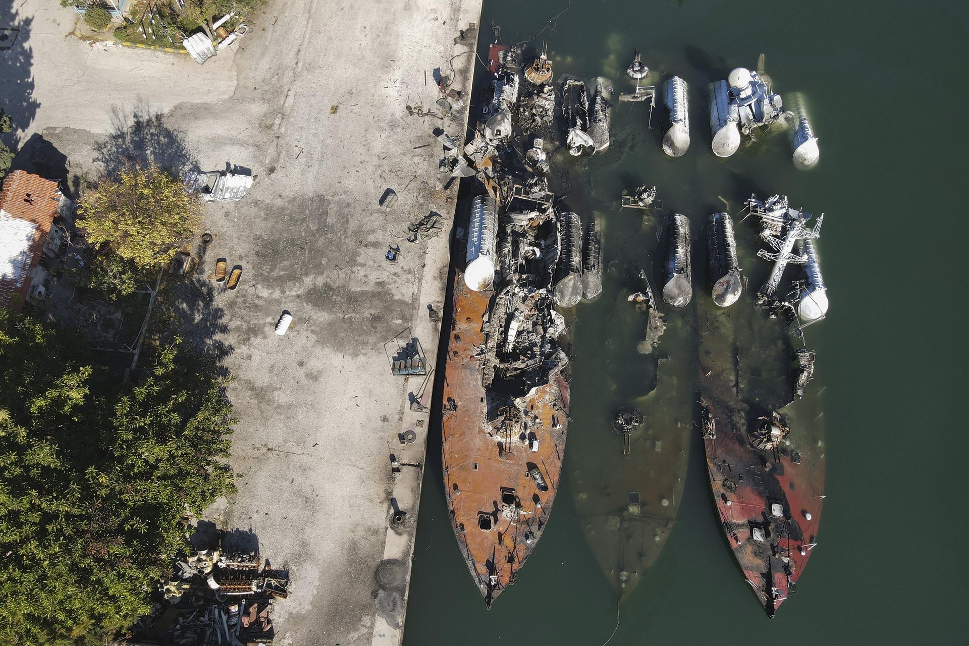 Syrian naval vessels are seen destroyed by an Israeli airstrike last week in the port of Latakia, Syria, Saturday, Dec. 14, 2024.  - Sputnik International, 1920, 16.12.2024