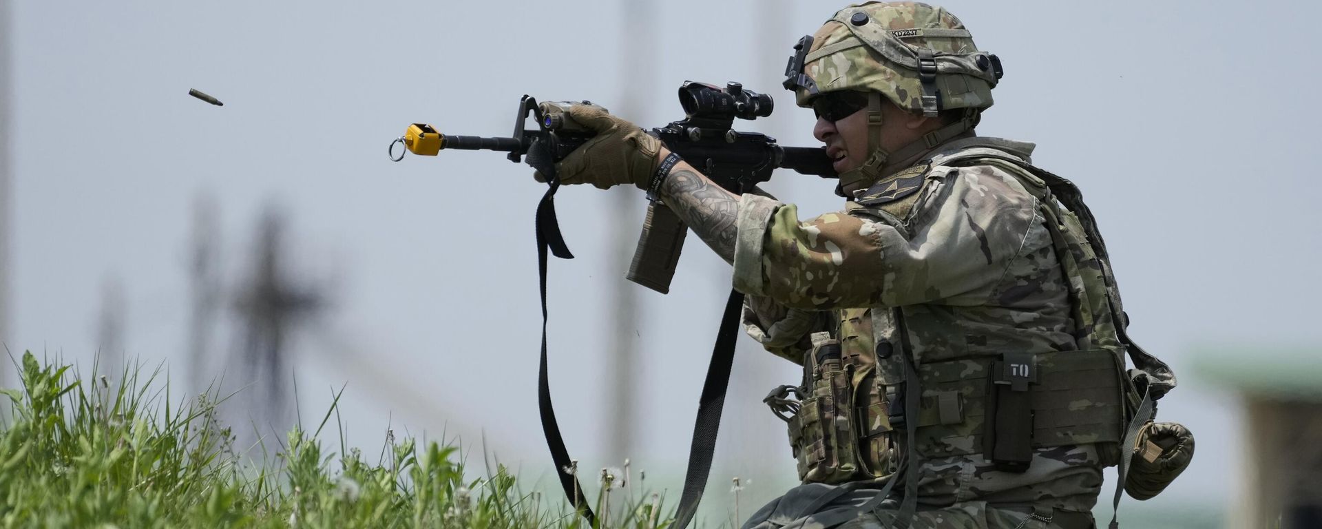 U.S. soldier from the 2nd Infantry Division competes in an air assault and STX lanes during the best squad competition at Camp Humphreys in Pyeongtaek, South Korea, Thursday, May 4, 2023.  - Sputnik International, 1920, 19.08.2026