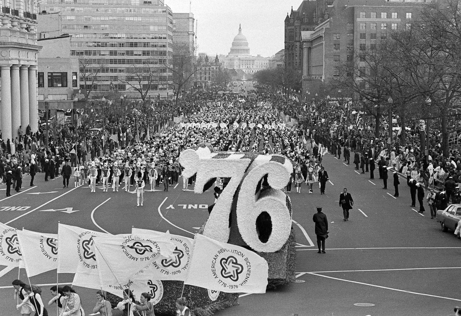 One thousand nine hundred and seventy six bandsmen from 20 schools in Fairfax Country, Virginia, march down Pennsylvania Avenue in the inaugural parade, Jan. 20, 1973. One thousand nine hundred and seventy six bandsmen from 20 schools in Fairfax Country, Virginia, march down Pennsylvania Avenue in the inaugural parade, Jan. 20, 1973. - Sputnik International, 1920, 19.01.2025