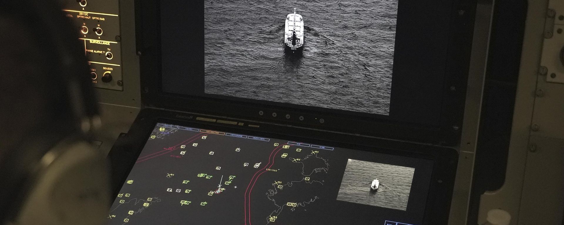 Crew members aboard a French Navy Atlantique 2 surveillance plane patrolling Thursday, Jan. 23, 2025, over the Baltic Sea as part of the NATO military alliance's Baltic Sentry mission to protect undersea cables and pipelines from sabotage watch one of the onboard monitors showing images from the aircraft's cameras of a ship navigating on the Baltic. Crew members aboard a French Navy Atlantique 2 surveillance plane patrolling Thursday, Jan. 23, 2025, over the Baltic Sea as part of the NATO military alliance's Baltic Sentry mission to protect undersea cables and pipelines from sabotage watch one of the onboard monitors showing images from the aircraft's cameras of a ship navigating on the Baltic. - Sputnik International, 1920, 27.01.2025