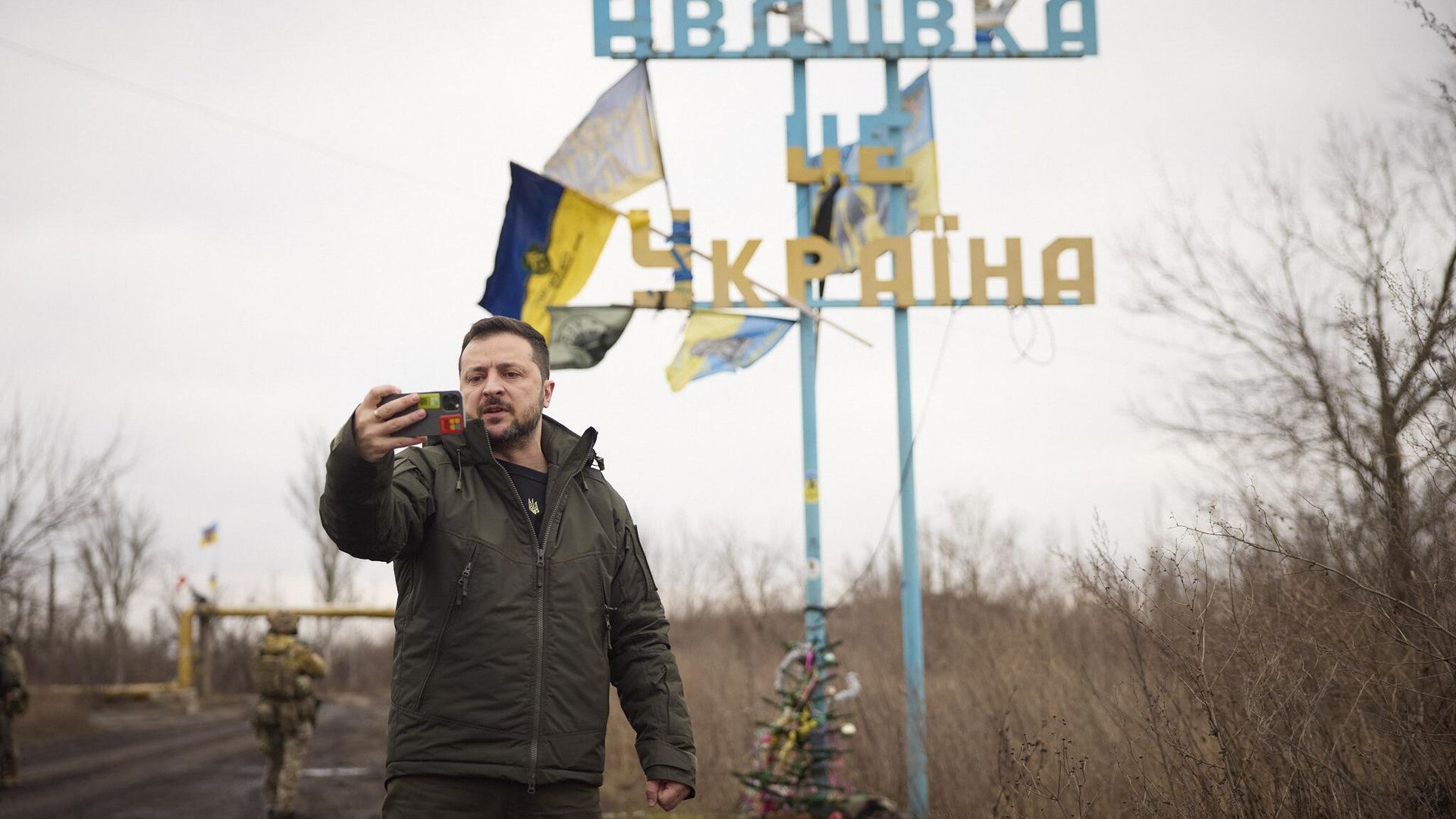 In this photo provided by the Ukrainian Presidential Press Office, Ukrainian President Volodymyr Zelenskyy visits Avdeyevka, the site of fierce battles with the Russian troops in the Donetsk region, Ukraine, Friday, Dec. 29, 2023. Sign reading Avdiivka is seen in the background. In this photo provided by the Ukrainian Presidential Press Office, Ukrainian President Volodymyr Zelenskyy visits Avdeyevka, the site of fierce battles with the Russian troops in the Donetsk region, Ukraine, Friday, Dec. 29, 2023. Sign reading Avdiivka is seen in the background. - Sputnik International, 1920, 19.02.2025