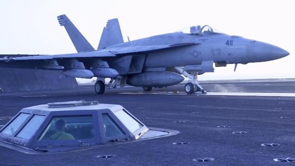 This image taken from video provided by the U.S. Navy shows an aircraft launching from the USS Harry S. Truman in the Red Sea before airstrikes in Sanaa, Yemen, Saturday, March 15, 2025. This image taken from video provided by the U.S. Navy shows an aircraft launching from the USS Harry S. Truman in the Red Sea before airstrikes in Sanaa, Yemen, Saturday, March 15, 2025. - Sputnik International