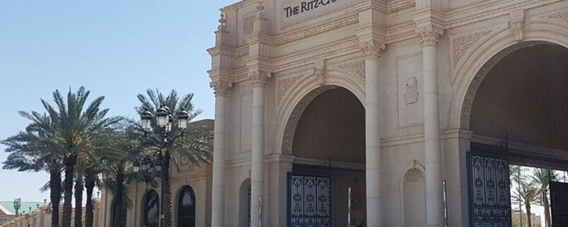The Ritz-Carlton Hotel in Riyadh, where negotiations between Russian and US delegations on the settlement of the Ukrainian conflict take place. - Sputnik International, 1920, 24.03.2025