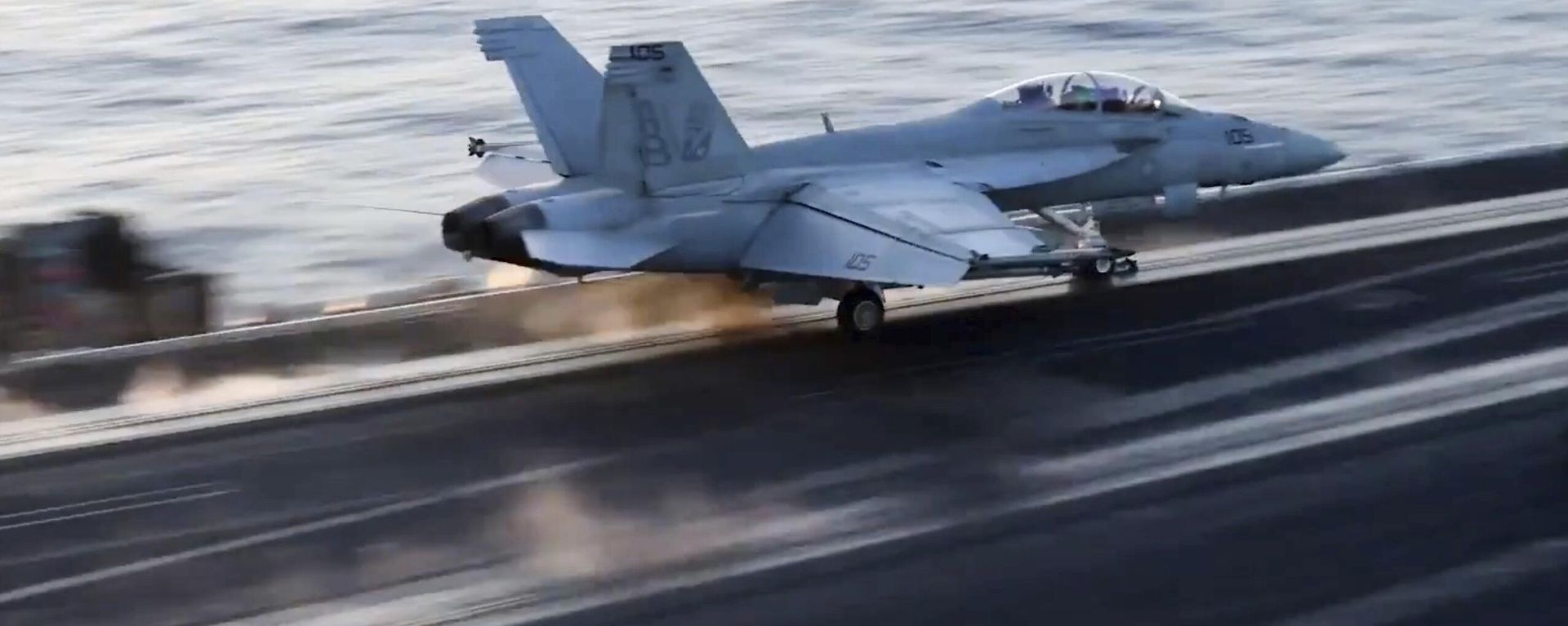 US Navy photo of fighter jet taking off from the USS Harry S. Truman aircraft carrier in the Red Sea to engage in strikes on Yemen. March 5, 2025. US Navy photo of fighter jet taking off from the USS Harry S. Truman aircraft carrier in the Red Sea to engage in strikes on Yemen. March 5, 2025. - Sputnik International, 1920, 24.03.2025