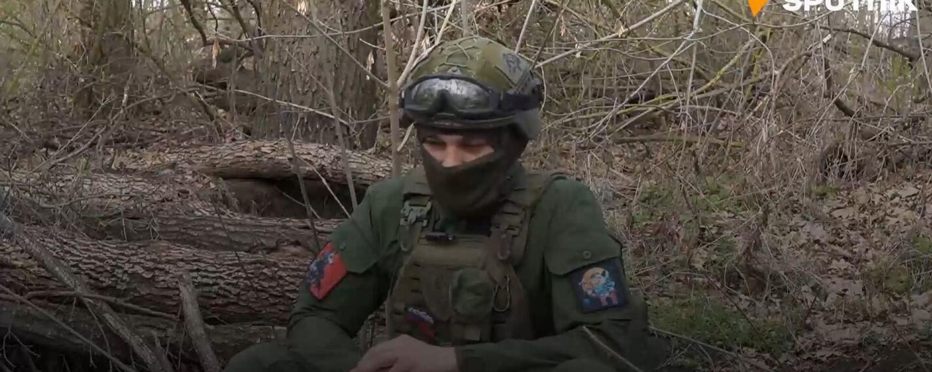 Russian operators adjust UAVs in seconds to combat Ukrainian FPV drones - Sputnik International, 1920, 02.04.2025