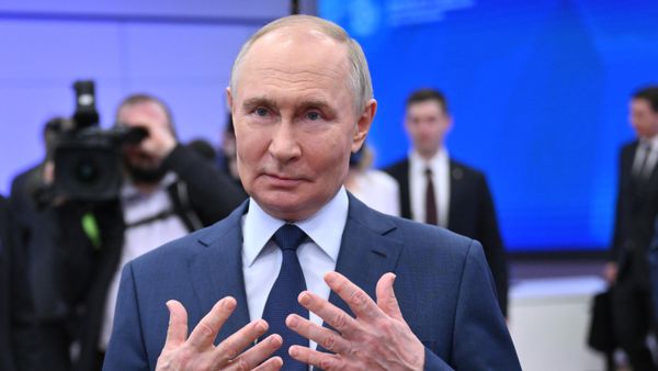 President Vladimir Putin visited Bauman Moscow State Technical University - Sputnik International