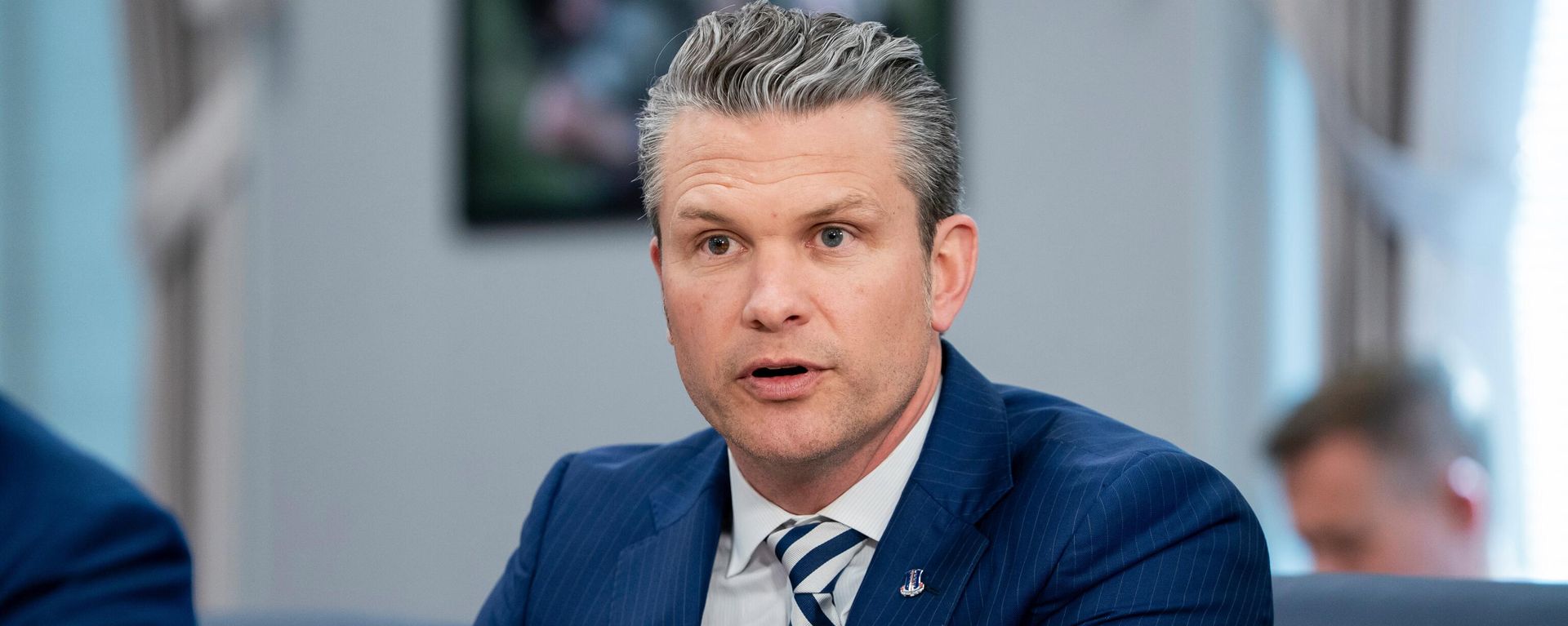 Defense Secretary Pete Hegseth speaks during a meeting with El Salvador's Minister of National Defense Rene Merino Monroy at the Pentagon, Wednesday, April 16, 2025, in Washington - Sputnik International, 1920, 21.04.2025