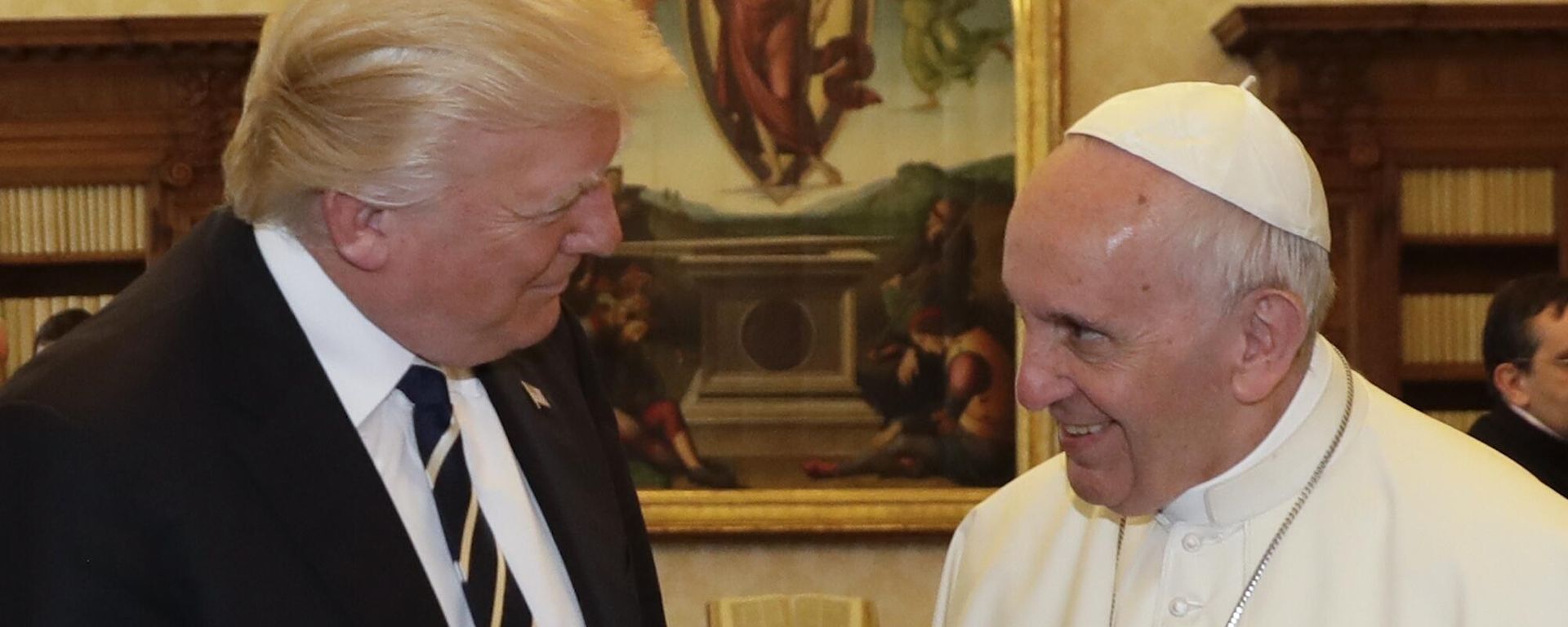 In this May 24, 2017, file photo. US President Donald Trump stands with Pope Francis during a meeting at the Vatican. Some evangelical supporters of Trump are seeking a meeting with Pope Francis over a recent critical article in a Vatican-approved journal - Sputnik International, 1920, 22.04.2025
