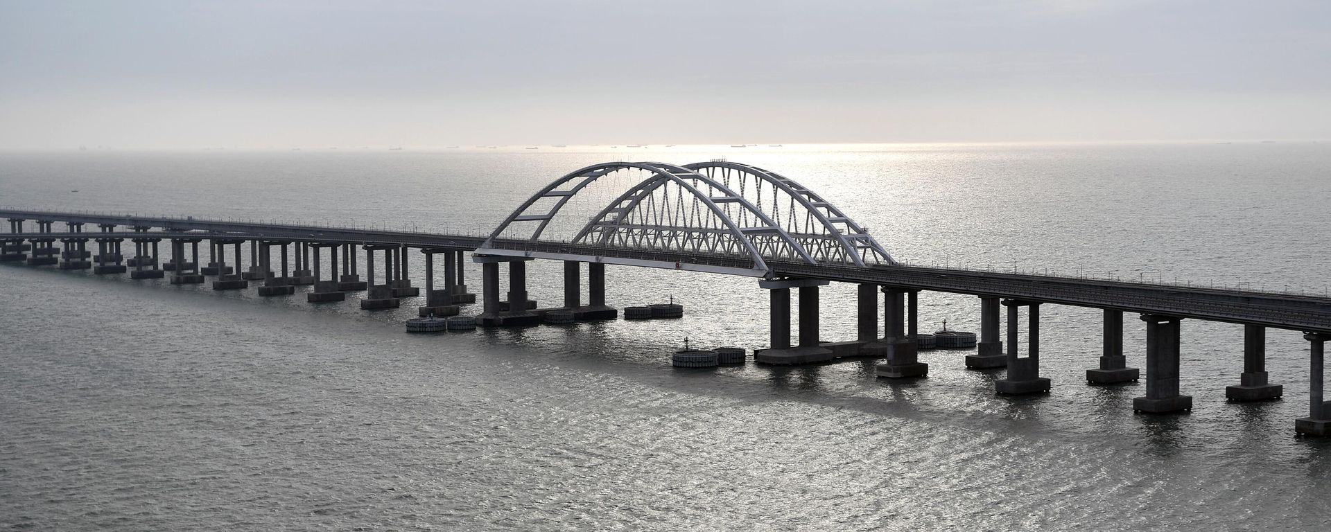 Crimean Bridge across the Kerch Strait - Sputnik International, 1920, 02.07.2026
