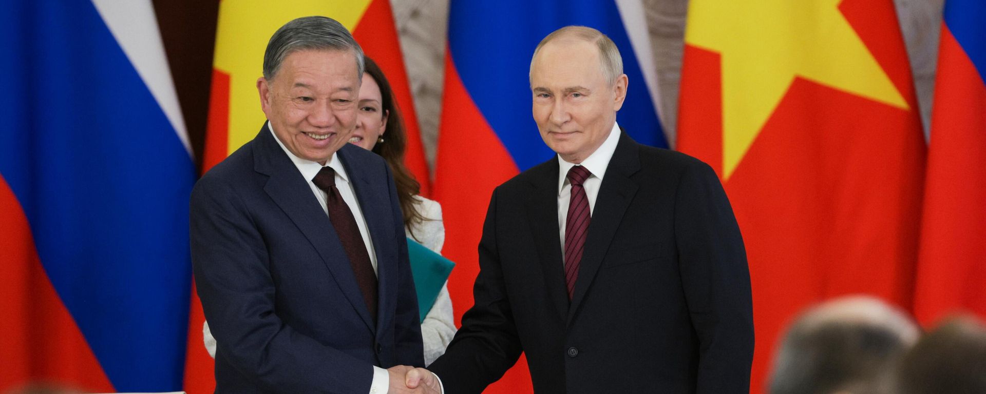 General Secretary of the Central Committee of Vietnam's Communist Party To Lam and Russian President Vladimir Putin - Sputnik International, 1920, 09.09.2026