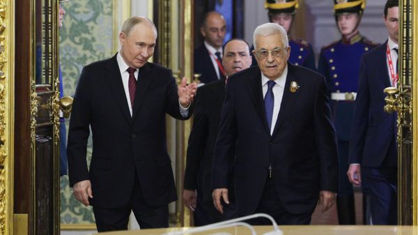 Palestinian President Mahmoud Abbas and Russian President Vladimir Putin - Sputnik International
