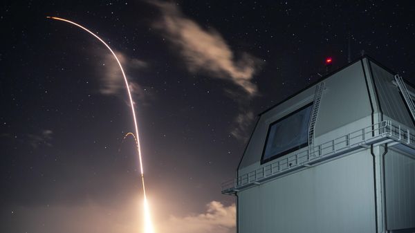This Monday, Dec. 10, 2018 photo provided by the US Missile Defense Agency (MDA) shows the launch of the U.S. military's land-based Aegis missile defense testing system. - Sputnik International