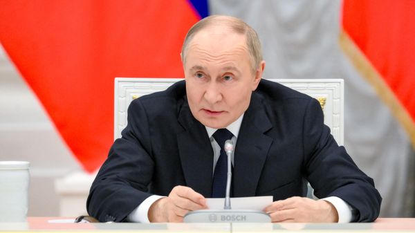 Russian President Vladimir Putin during a meeting with representatives of Russian business circles. - Sputnik International