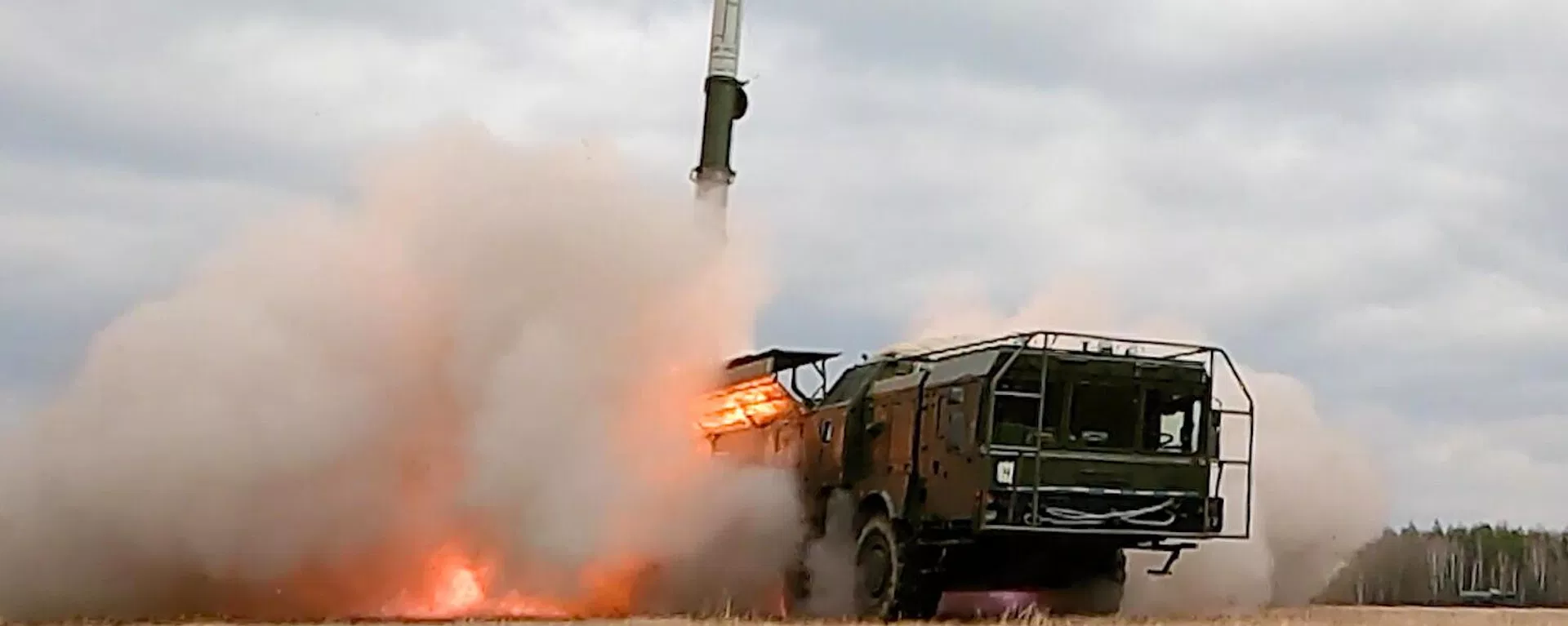 Iskander short-range ballistic missile system is used during the Russian military operation - Sputnik International, 1920, 22.10.2026