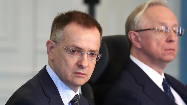 Russian Presidential Aide Vladimir Medinsky (left) at direct negotiations between the delegations of Russia and Ukraine at the Ciragan Palace in Istanbul. - Sputnik International