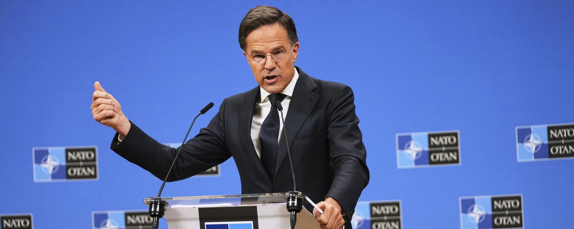 NATO Secretary General Mark Rutte speaks during a media conference prior to a meeting of the Ukraine Defense Contact Group at the NATO headquarters in Brussels, Wednesday, June 4, 2025.  - Sputnik International, 1920, 02.05.2026