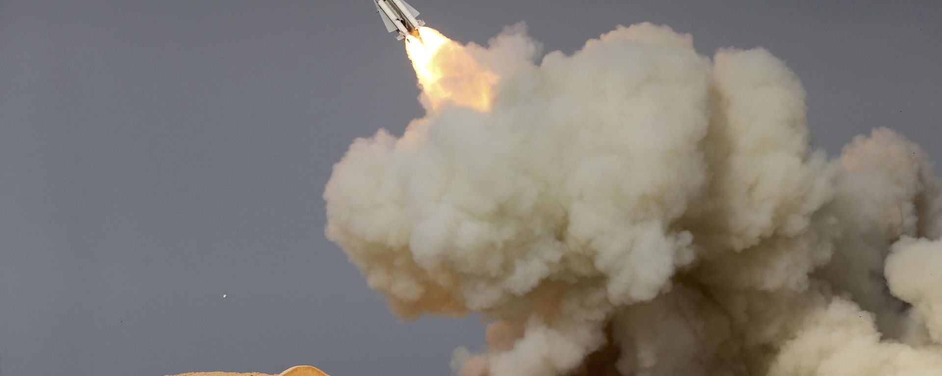 A long-range S-200 missile is fired in a military drill in the port city of Bushehr, on the northern coast of Persian Gulf, Iran.  - Sputnik International, 1920, 16.06.2025