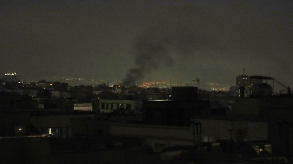 Smoke rises up to the sky, in Tehran, Iran, Friday, June 13, 2025.  - Sputnik International