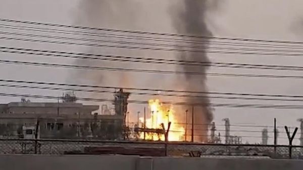 A refinery in Iran's South Pars gas field after it was struck by an Israeli drone in Kangan, in Iran's Bushehr province, Saturday, June 14, 2025. A refinery in Iran's South Pars gas field after it was struck by an Israeli drone in Kangan, in Iran's Bushehr province, Saturday, June 14, 2025. - Sputnik International