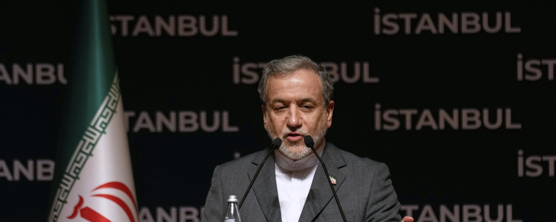 Iranian Foreign Minister Abbas Araghchi attends a news conference, in Istanbul, Turkey, Sunday, June 22, 2025. - Sputnik International, 1920, 22.06.2025