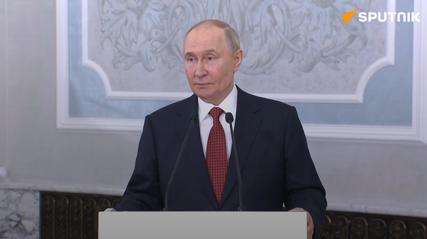 Full video of Vladimir Putin’s press briefing following his visit to Belarus - Sputnik International