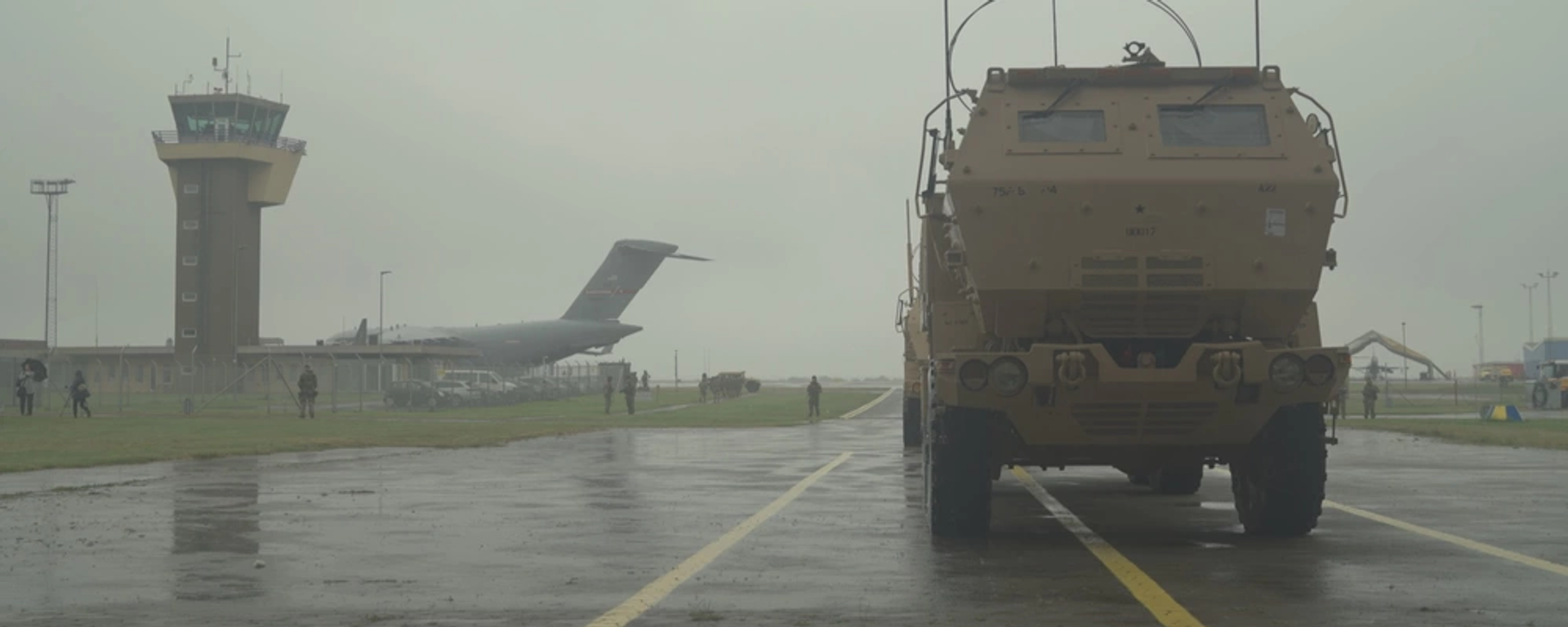 A M142 High Mobility Artillery Rocket System is positioned for a digital air-land raid at Bornholm, Denmark May 24, 2022. Soldiers with Bravo Battery, 1st Battalion, 14th Field Artillery Regiment, 75th Artillery Brigade loaded up two HIMARS and two High Mobility Multipurpose Wheeled Vehicles into a Boeing C-17 Globemaster III in Saaremaa, Estonia and were transported to the Danish island to conduct the exercise. This mission was in conjunction with DEFENDER-Europe 22 a series of U.S. Army Europe and Africa multinational training exercises within U.S. European Command’s Large Global Scale Exercise construct taking place in Eastern Europe. - Sputnik International, 1920, 14.07.2025